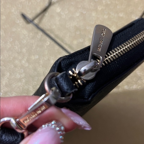 Used Michael Kors Black Saffiano Leather Continental Zip-Around Wristlet Wallet - Picture 8 of 16